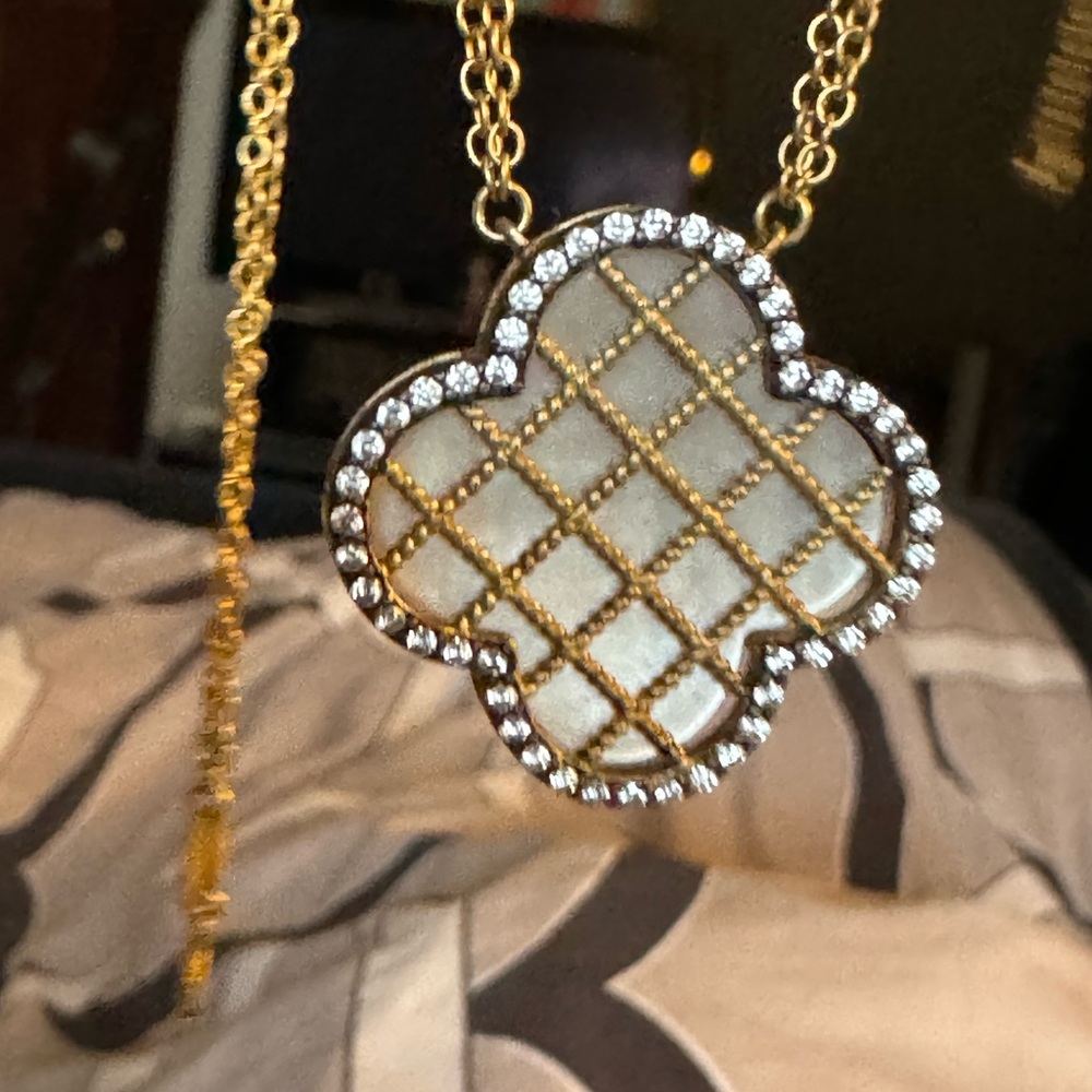 Van Cleef Arpel vintage necklace with diamonds,  golden grill ,mother of pearl.
